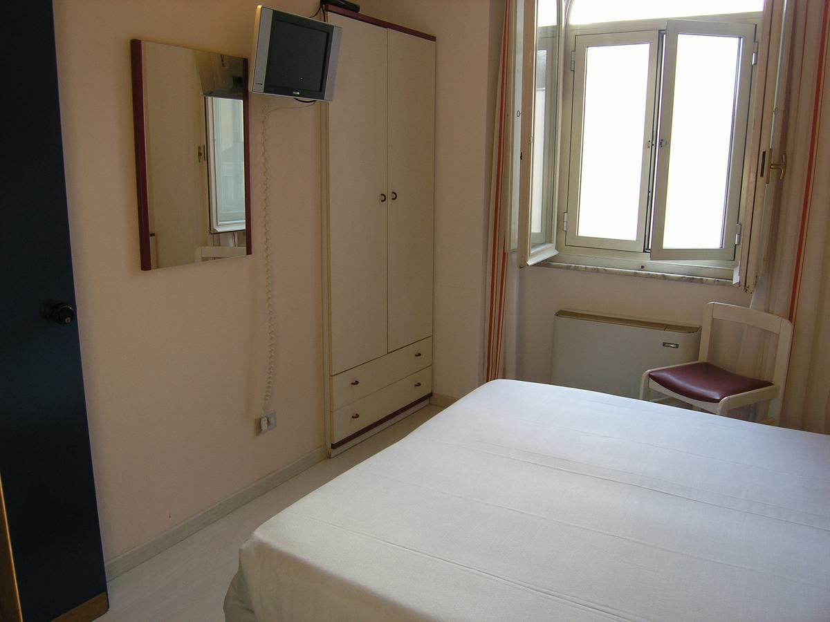 Elba Hotel Розиняно Солвей Екстериор снимка